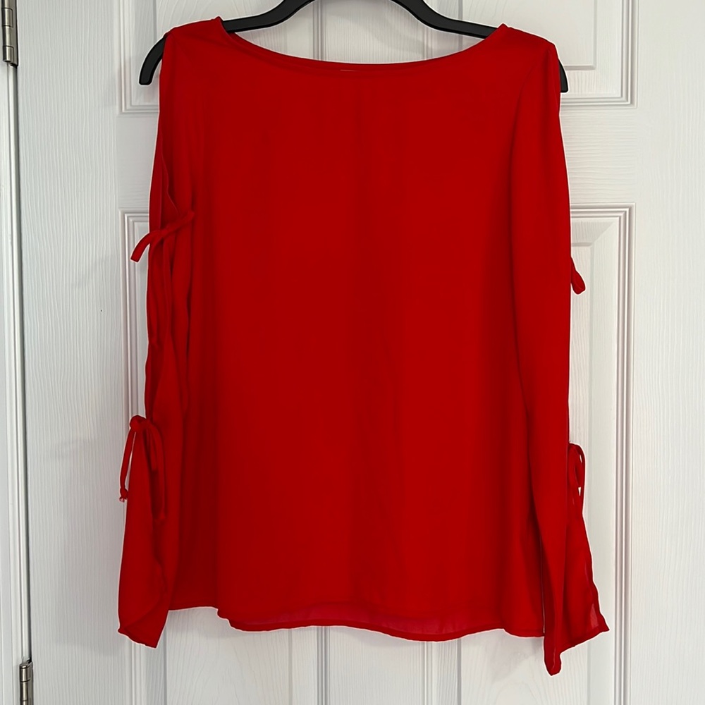 Kaileigh-Rosella cold shoulder blouse, Red, Womens size small
